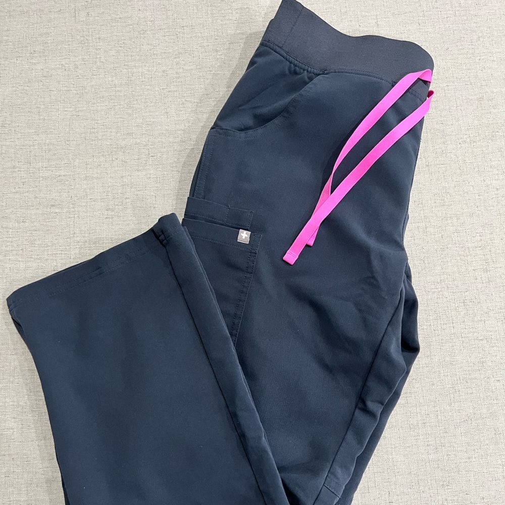 FIGS Kade Cargo Scrub Pants SMALL PETITE.